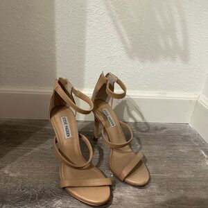 Steve Madden Tan Strappy Heels